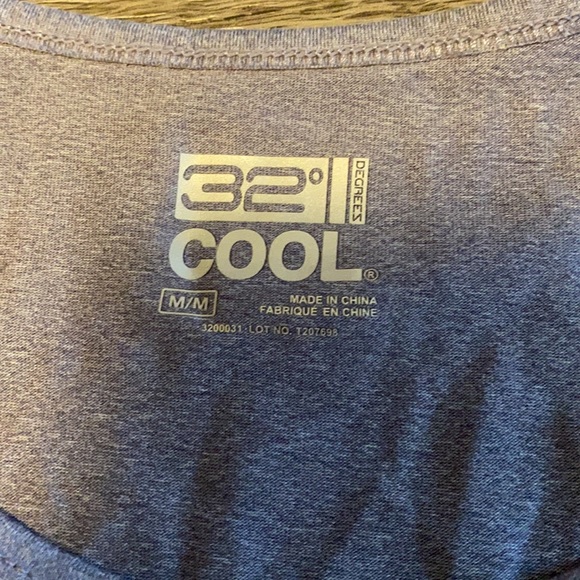 32 degrees Cool T Shirt - Picture 2 of 2